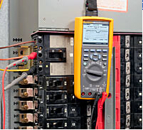 真有效值工業(yè)用記錄萬(wàn)用表Fluke 289C